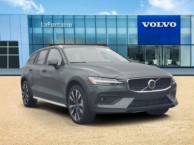2026 Volvo V60 Cross Country B5 Ultra