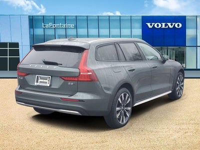 2026 Volvo V60 Cross Country B5 Ultra