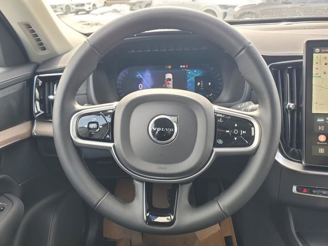 2026 Volvo XC90 B5 Plus