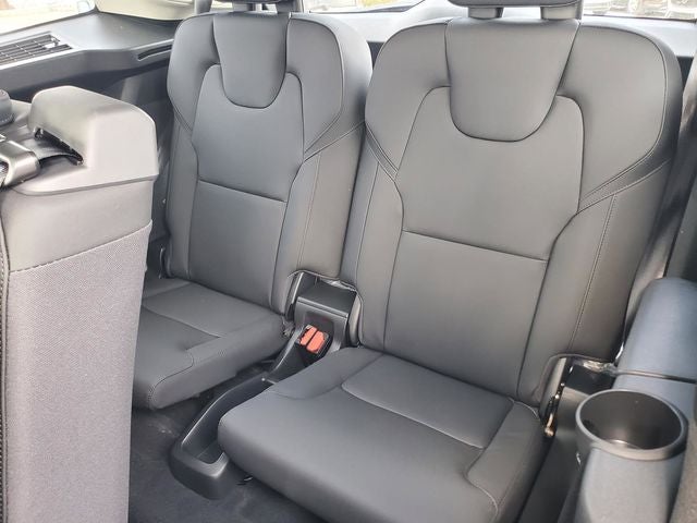 2026 Volvo XC90 B5 Plus