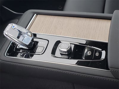 2026 Volvo XC90 B5 Core