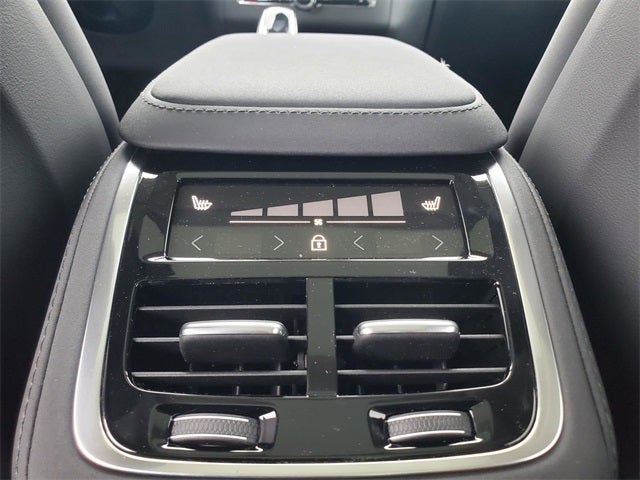 2026 Volvo XC90 B5 Core