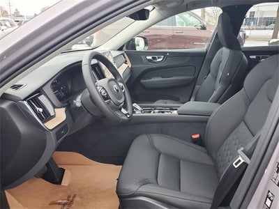 2026 Volvo XC60 B5 Plus