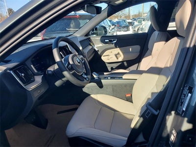 2026 Volvo XC60 B5 Plus