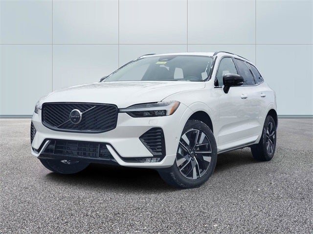 2026 Volvo XC60 B5 Plus