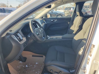 2026 Volvo XC60 B5 Plus