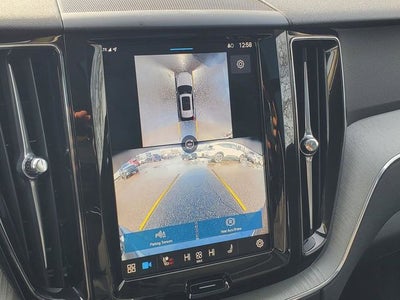 2025 Volvo XC60 B5 Plus