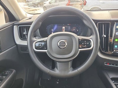 2025 Volvo XC60 B5 Plus