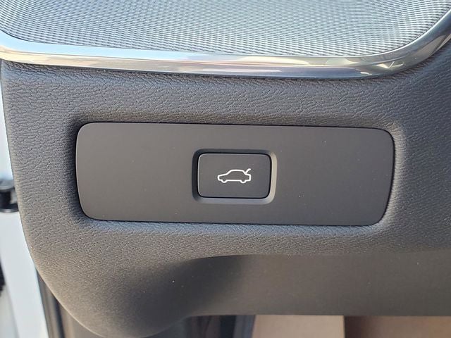 2026 Volvo XC60 Ultra - Photo 16
