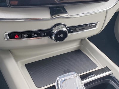 2026 Volvo XC60 B5 Ultra