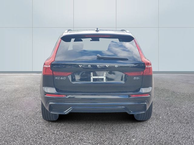 2025 Volvo XC60 B5 Ultra