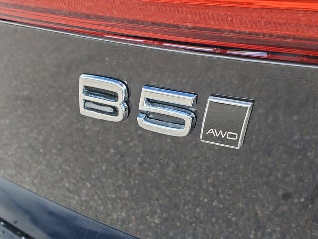 2025 Volvo XC60 B5 Ultra
