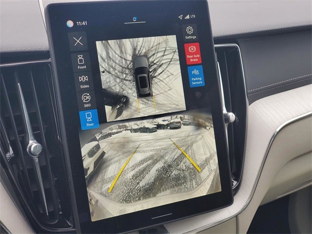 2026 Volvo XC60 B5 Ultra