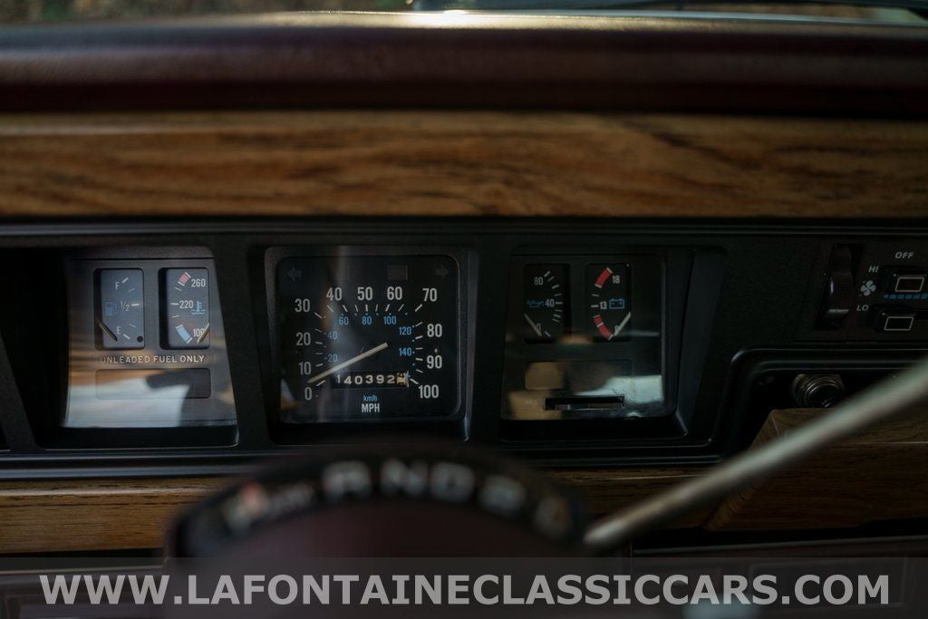 1991 Jeep Grand Wagoneer Base