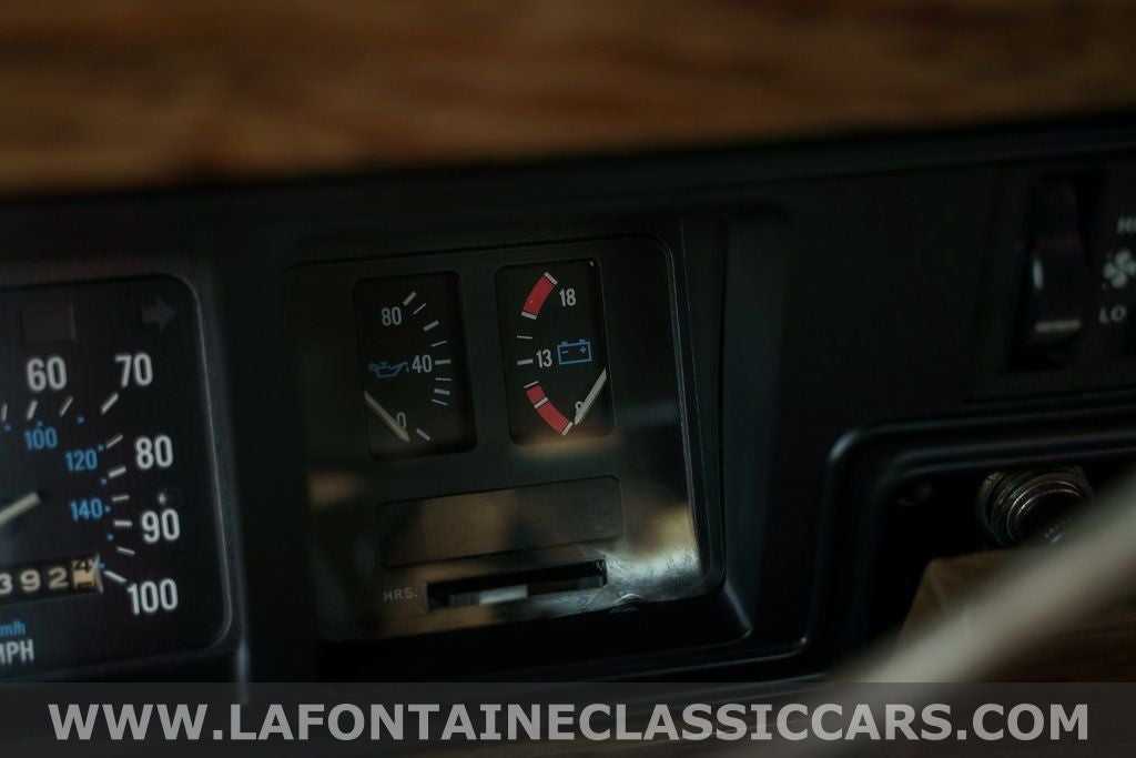 1991 Jeep Grand Wagoneer Base