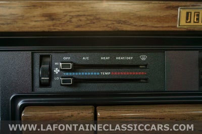 1991 Jeep Grand Wagoneer Base
