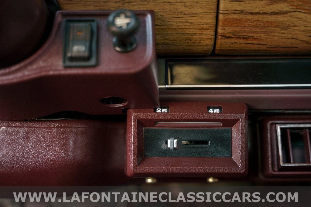 1991 Jeep Grand Wagoneer Base