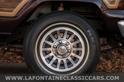 1991 Jeep Grand Wagoneer Base