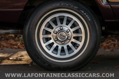 1991 Jeep Grand Wagoneer Base