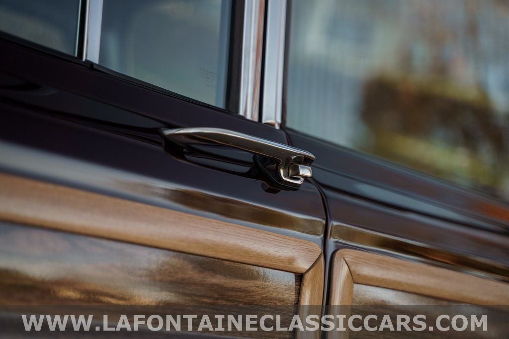 1991 Jeep Grand Wagoneer Base