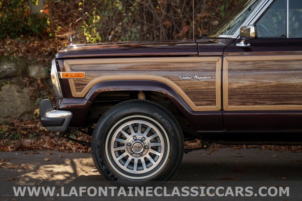 1991 Jeep Grand Wagoneer Base
