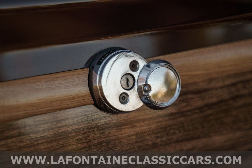 1991 Jeep Grand Wagoneer Base
