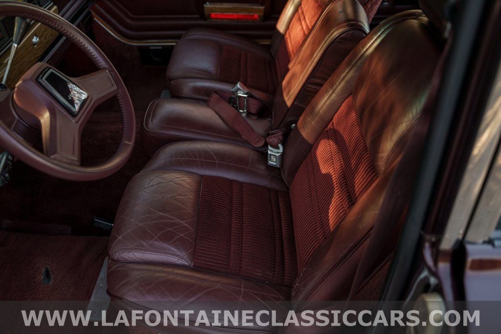 1991 Jeep Grand Wagoneer Base