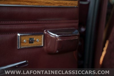 1991 Jeep Grand Wagoneer Base