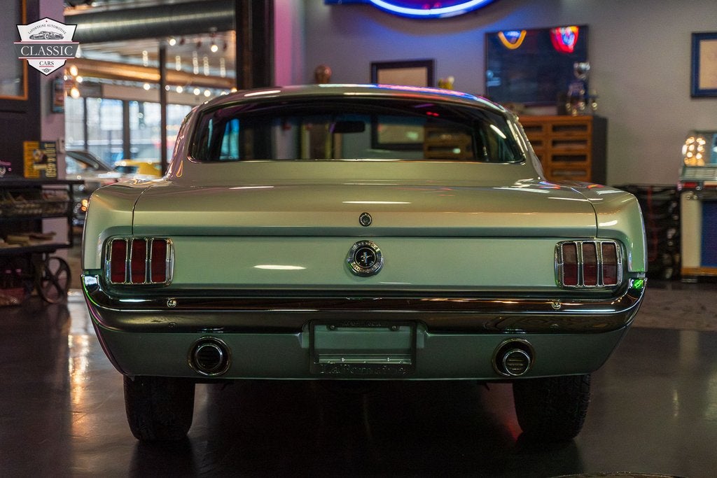 1965 Ford Mustang GT