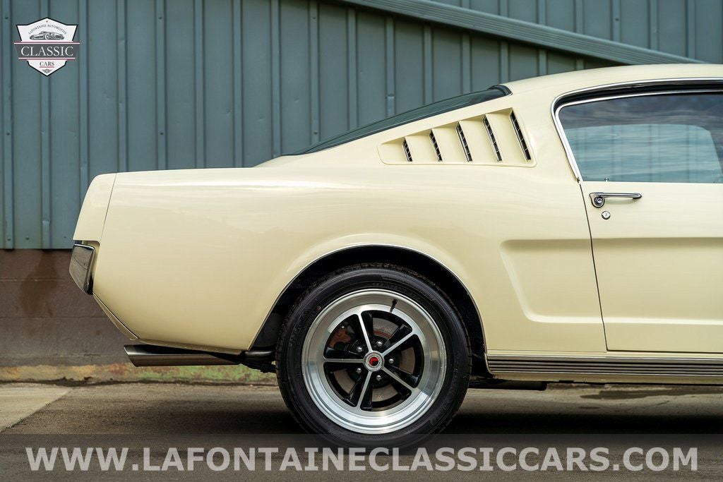 1965 Ford Mustang Base