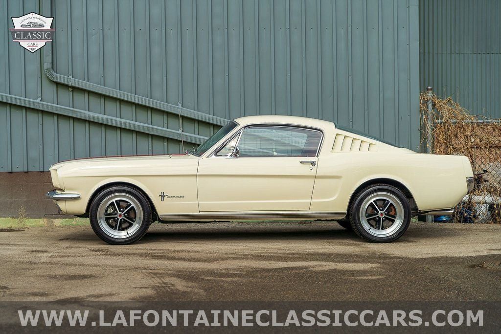 1965 Ford Mustang Base