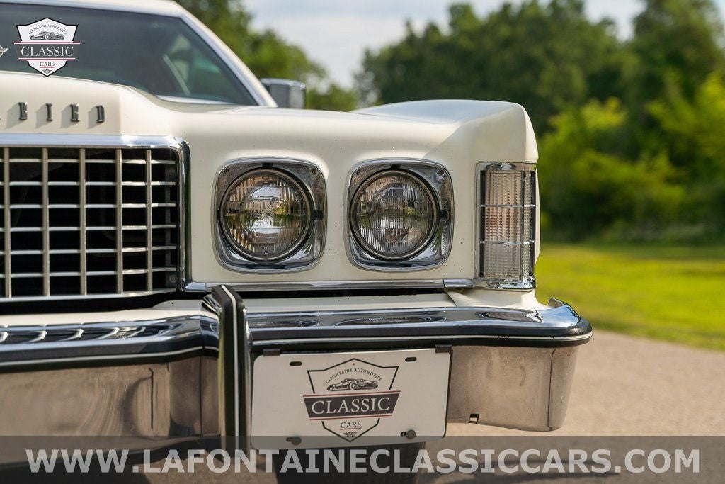 1976 Ford Thunderbird Base