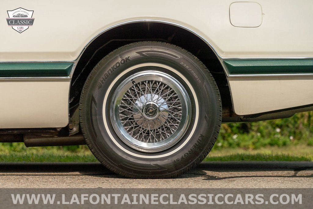 1976 Ford Thunderbird Base