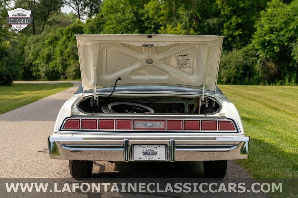 1976 Ford Thunderbird Base