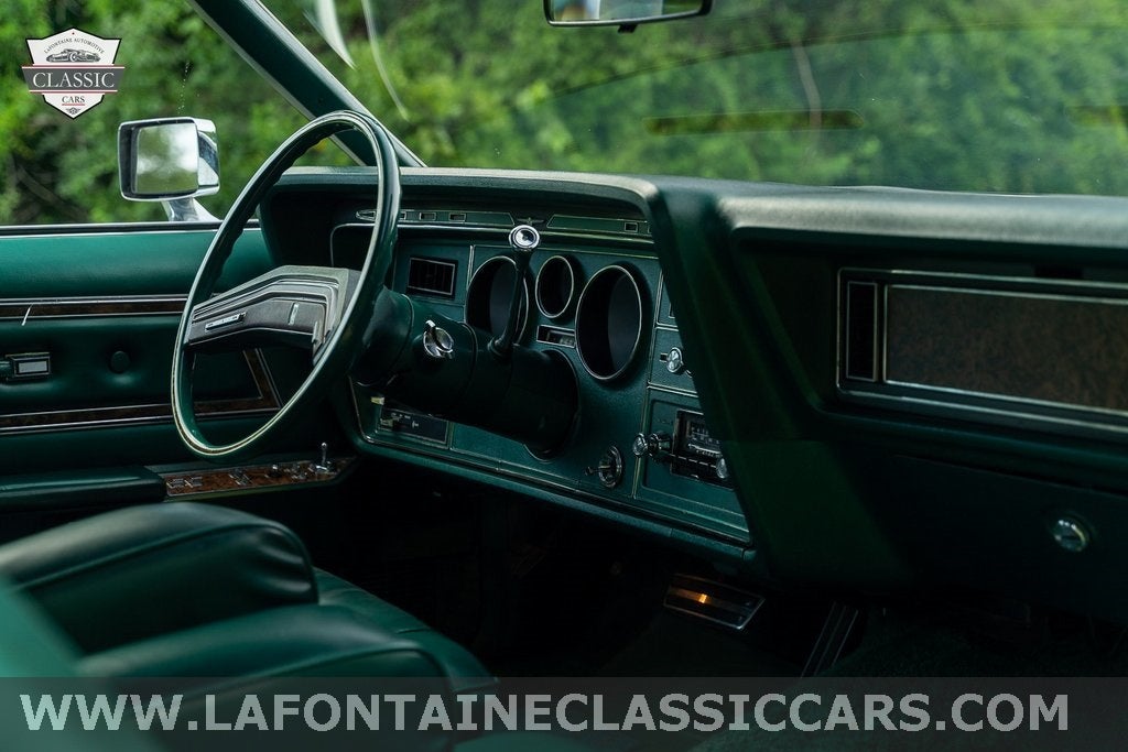 1976 Ford Thunderbird Base