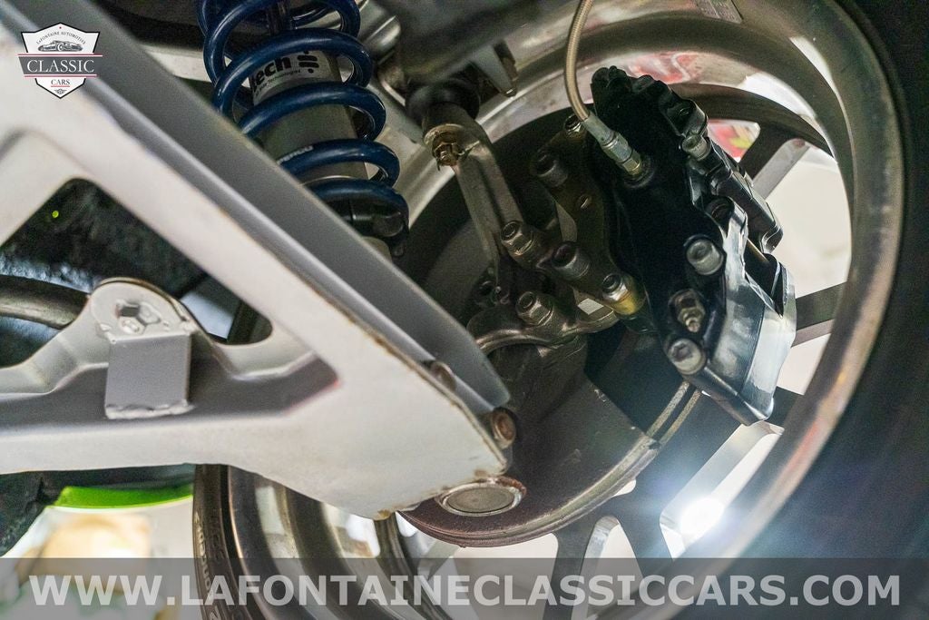 1972 DeTomaso Pantera Base