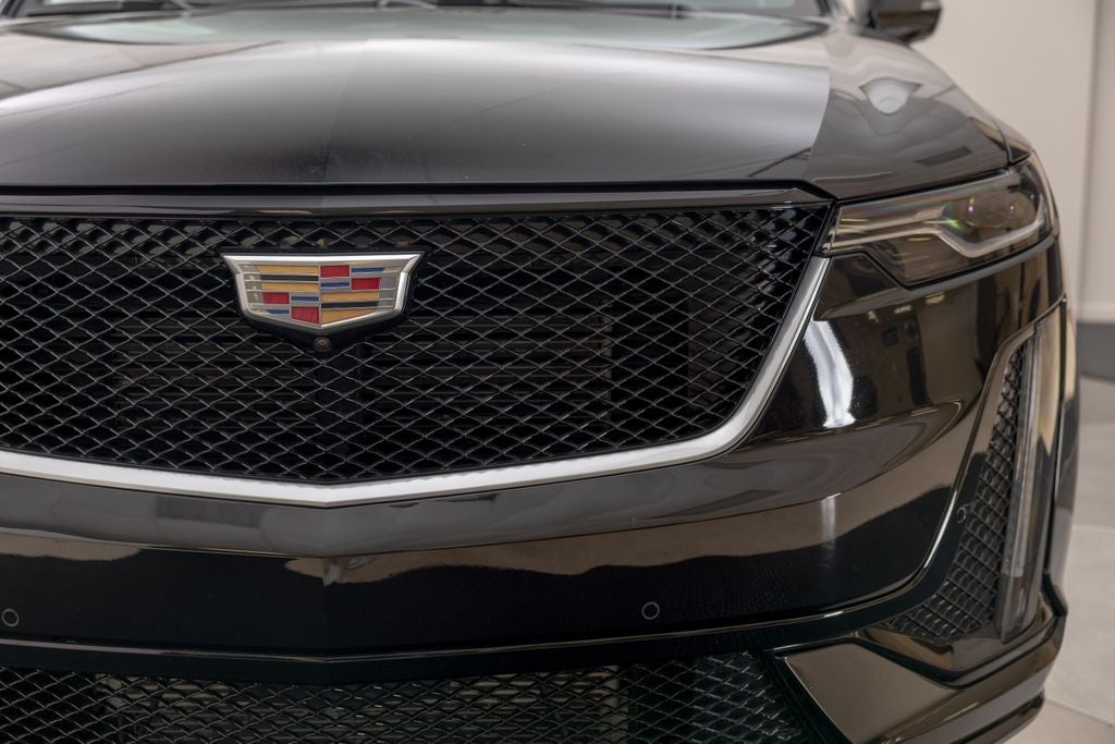 2025 Cadillac XT6 Sport
