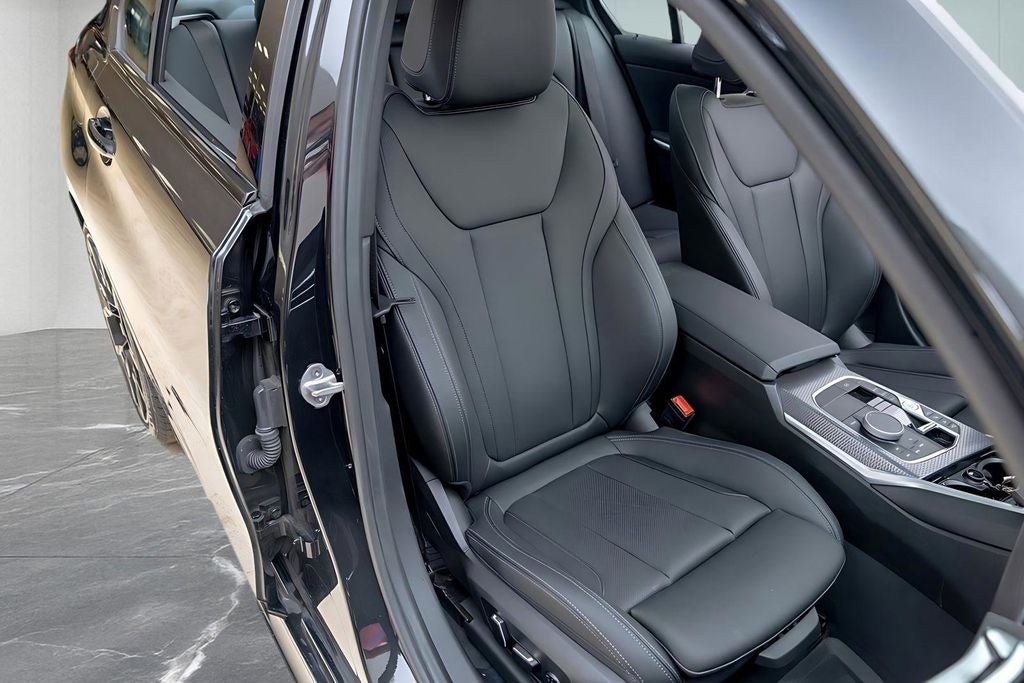 2025 BMW 3 Series 330i xDrive