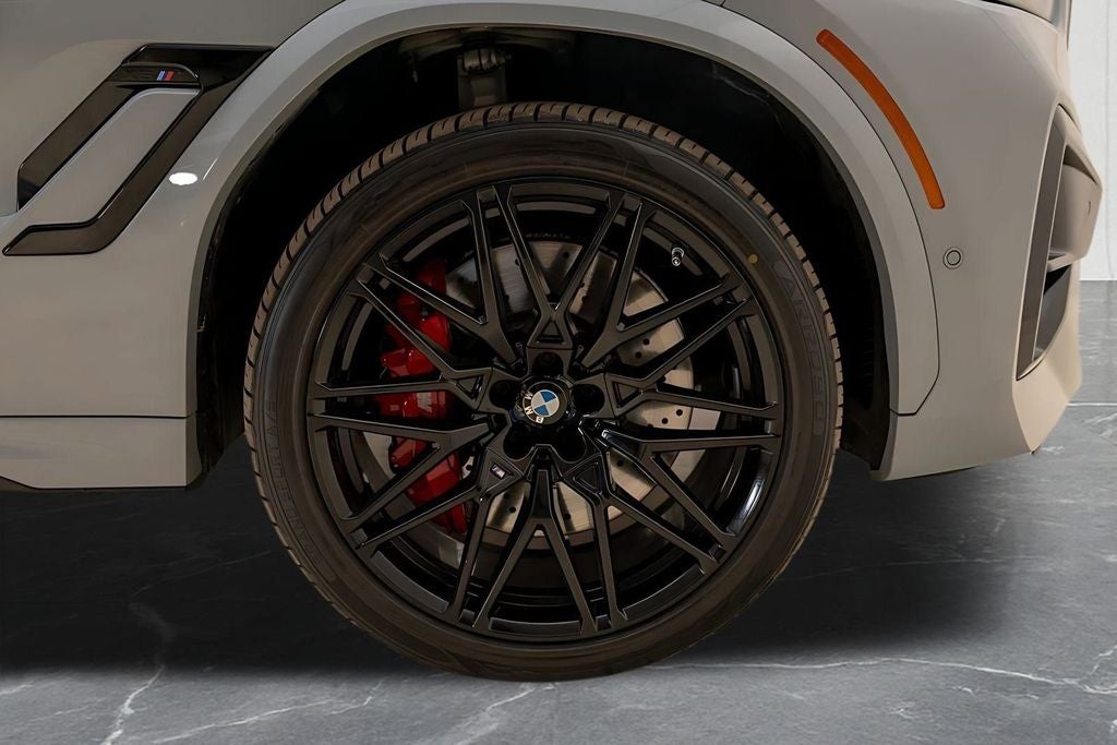 2025 BMW X6 M Base