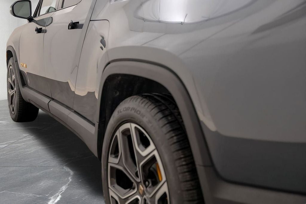 2022 Rivian R1T Adventure