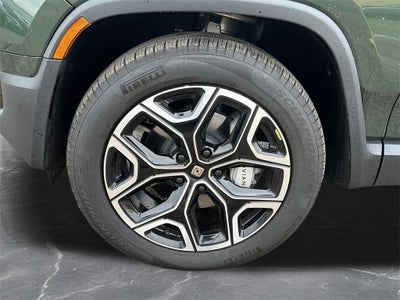 2025 Rivian R1T Adventure