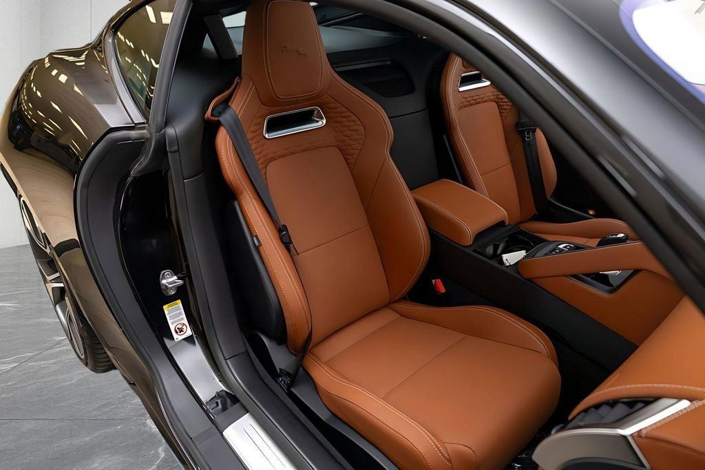 2024 Jaguar F-TYPE P450