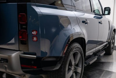 2025 Land Rover Defender 110 X-Dynamic SE