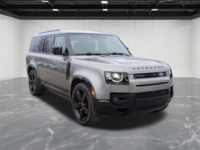 2023 Land Rover Defender 130 X-Dynamic SE