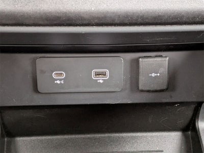 2023 Land Rover Defender 130 X-Dynamic SE