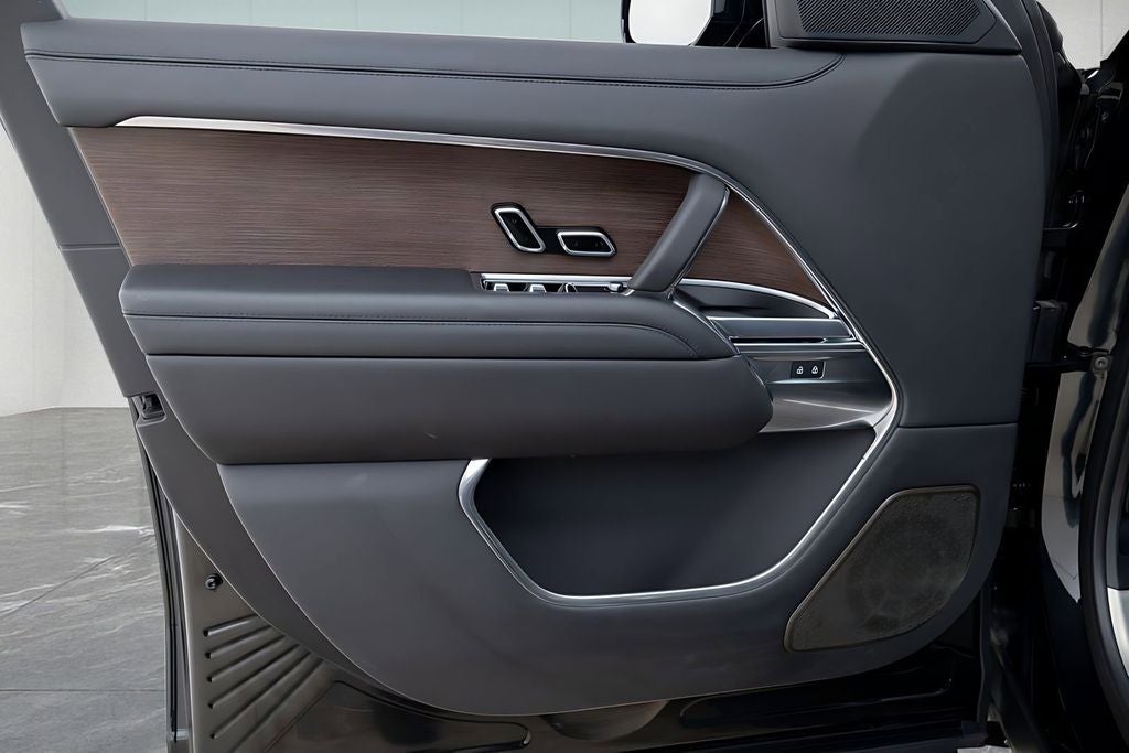 2025 Land Rover Range Rover Autobiography