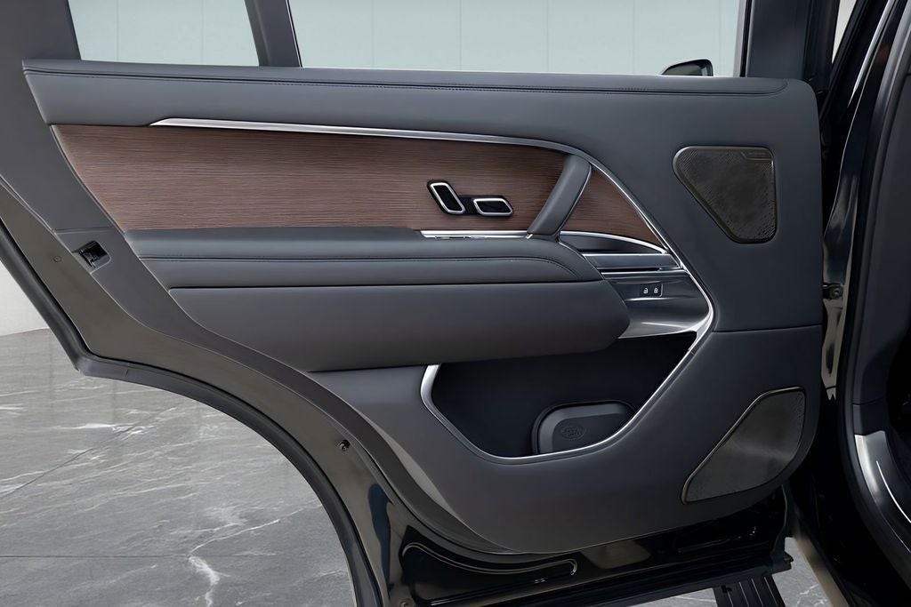 2025 Land Rover Range Rover Autobiography