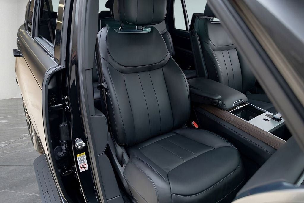 2025 Land Rover Range Rover Autobiography