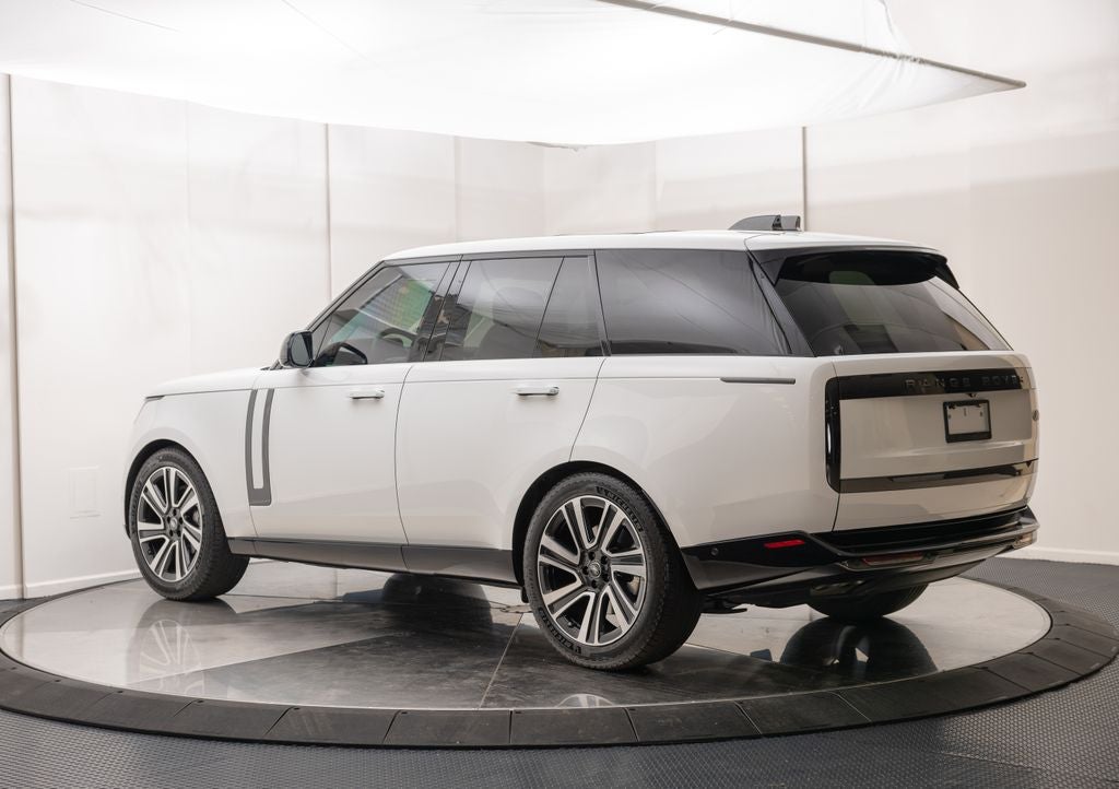 2023 Land Rover Range Rover SE