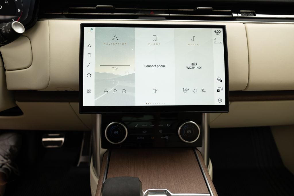 2023 Land Rover Range Rover SE
